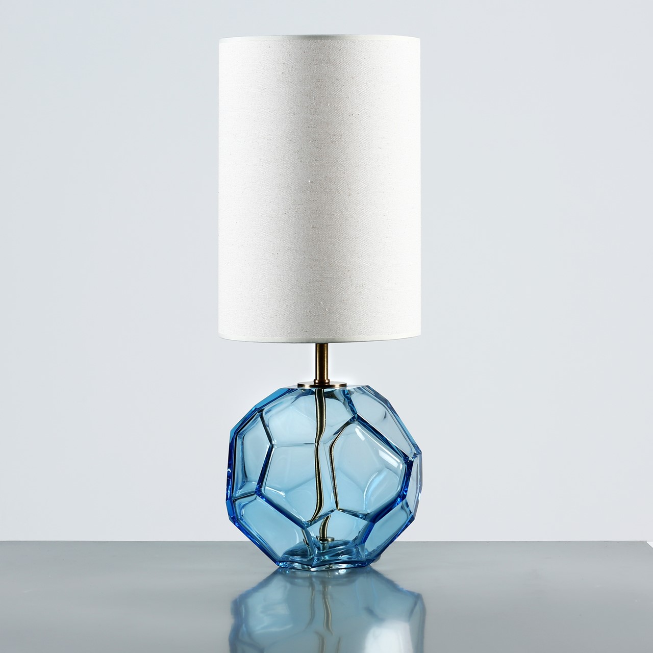 emerald-20-blue-table-lamp