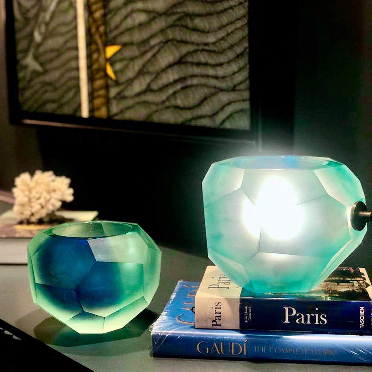 Picture of Emerald Open Table Lamp