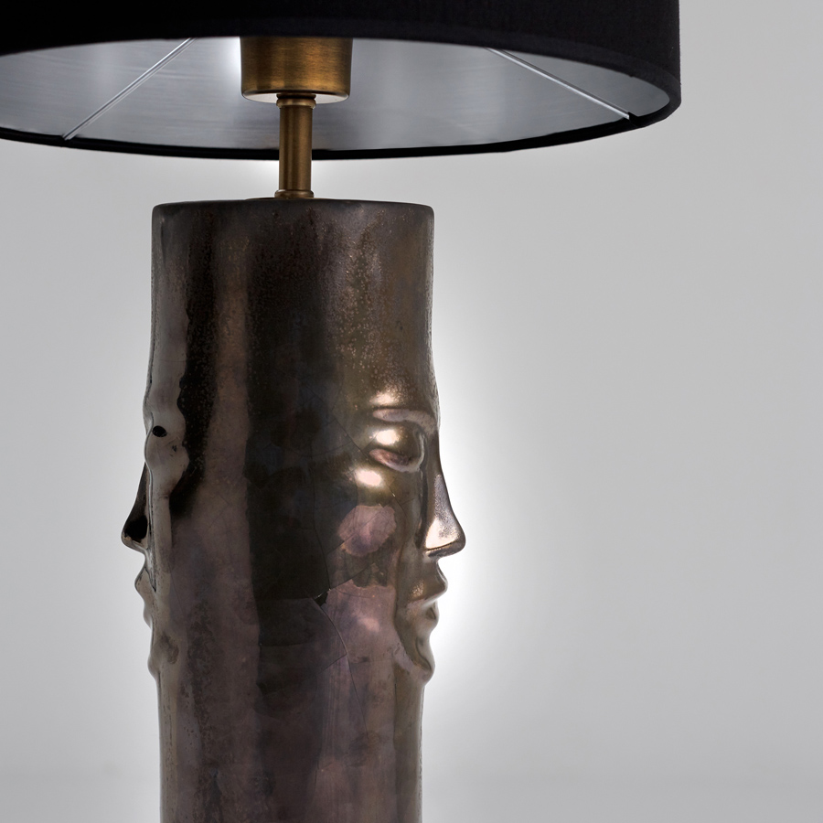 Picture of La Cara Table Lamp (bronze)