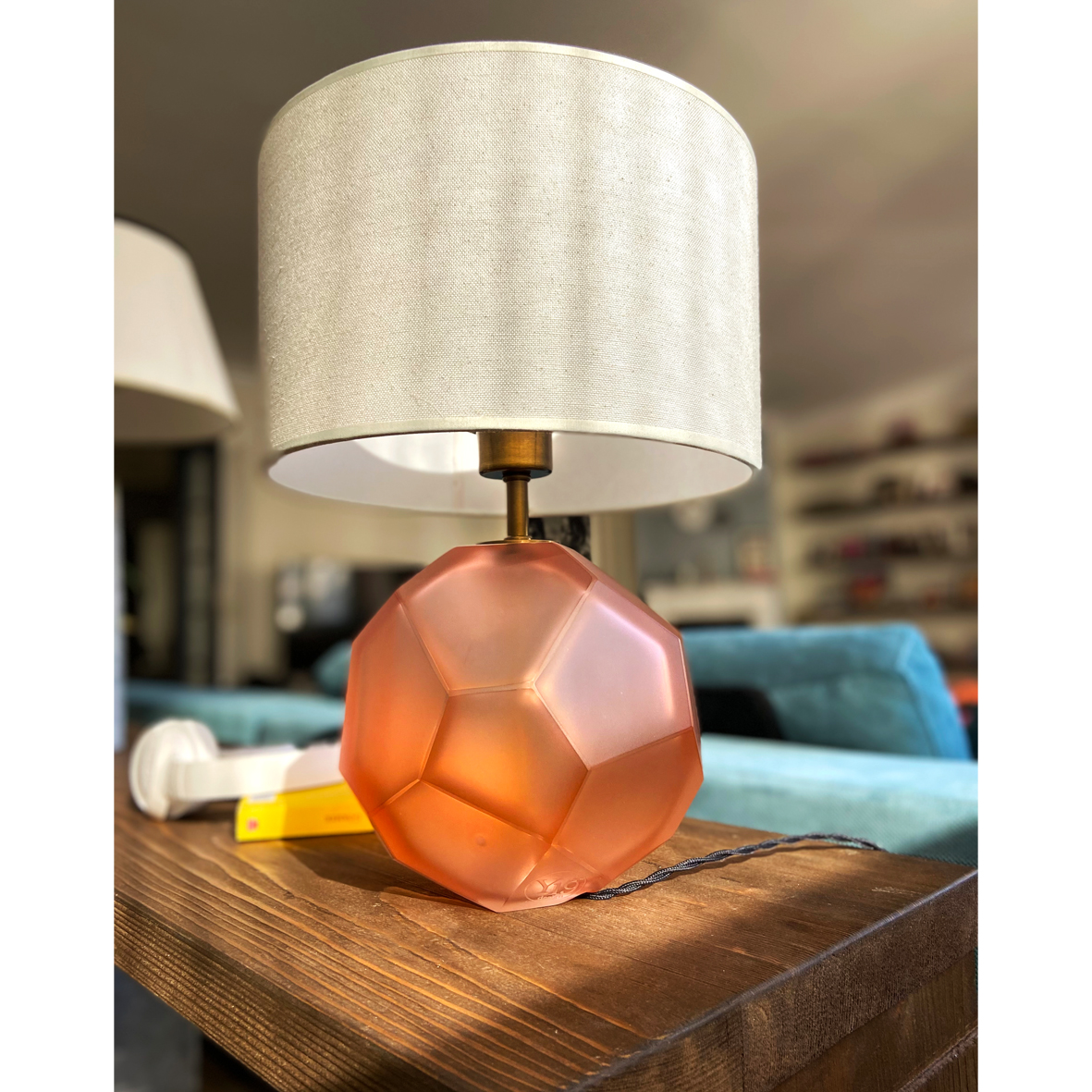 Picture of Emerald 2.0 Mat Salmon Table Lamp